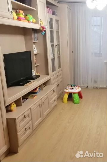 Стенка в гостиную б/у