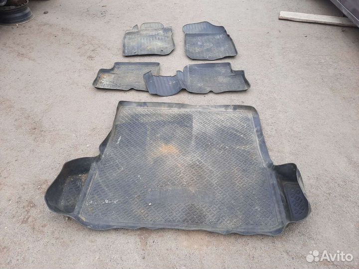 Коврики logan sandero