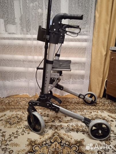 Ходунки для взрослых на колесах