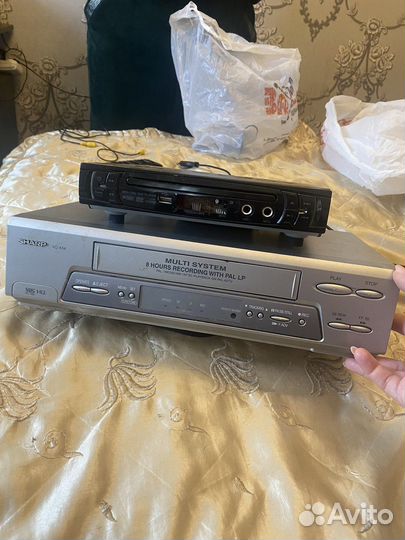 Видеомагнитофон