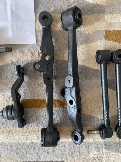 Передние нижние рычаги Toyota Chaser