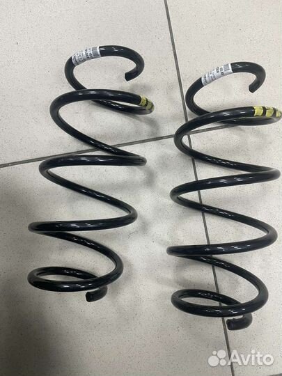 Передние пружины на Skoda Octavia A5