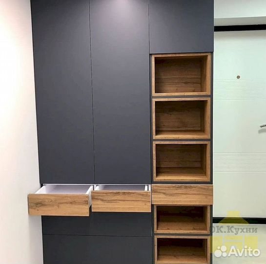 Шкаф с зеркалом