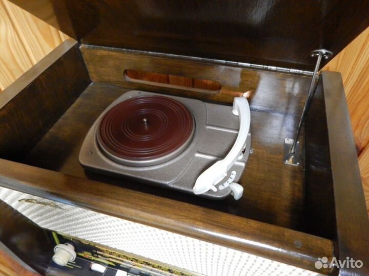 Радиола Комета