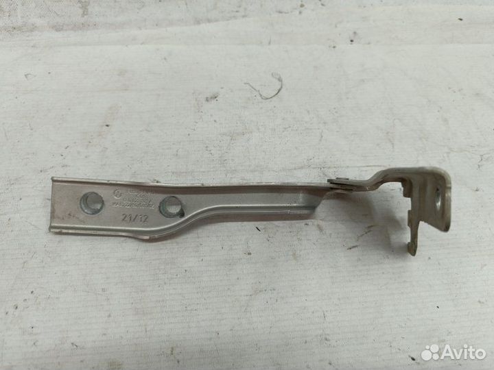 Петля капота левая Volkswagen Polo MK5 cfna 2013