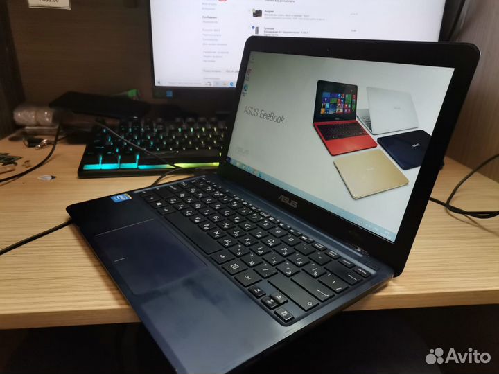 Нетбук asus x205t