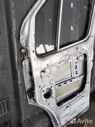 Дверь боковая передняя правая Mercedes Sprinter