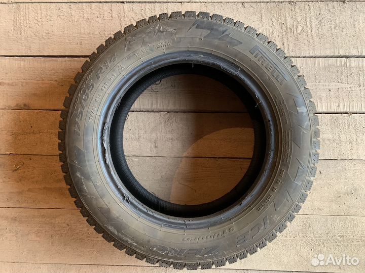 Pirelli Ice Zero 175/65 R14 82T