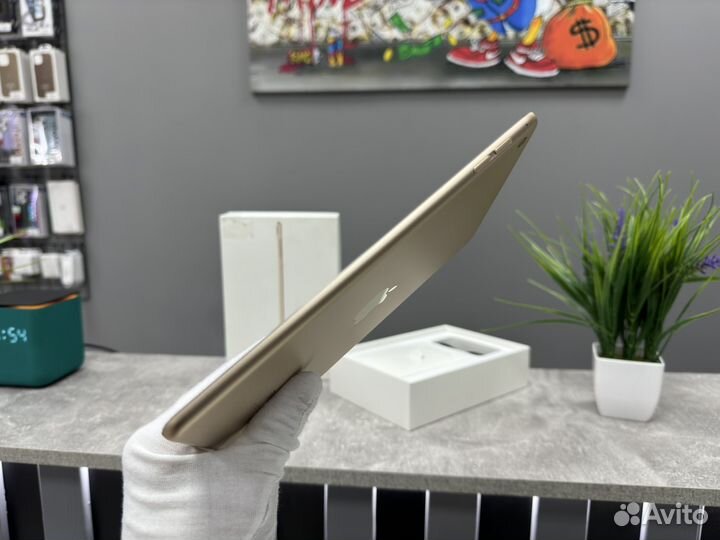 Планшет iPad Mini 4 128gb WiFi