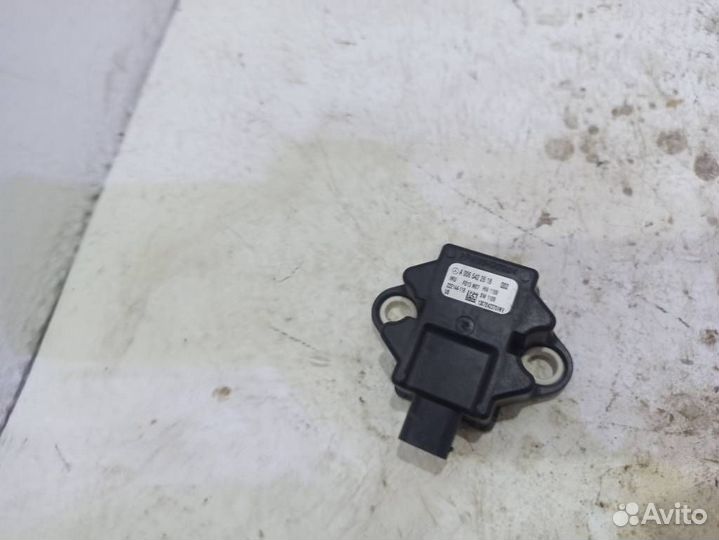 Датчик ускорения Мерседес