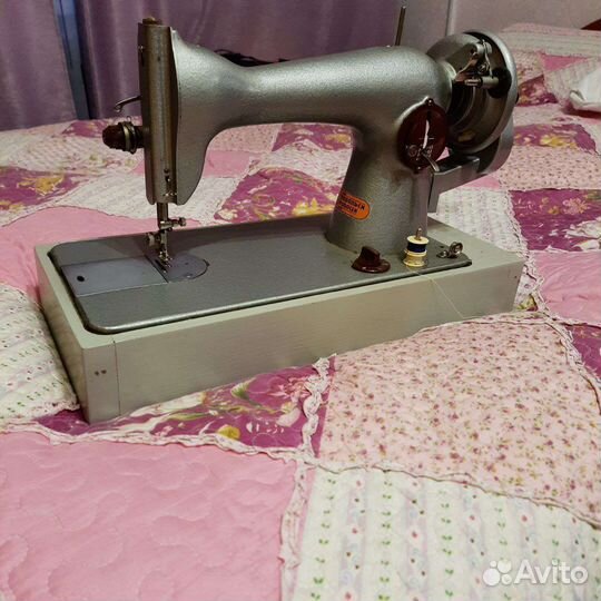 Швейная машина Подольск