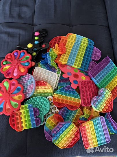 Поп ит и сипл димпл ящик (где то примерно 30 шт)