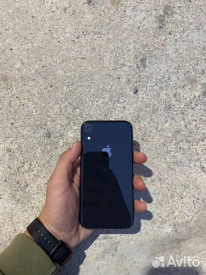 Телефон iPhone хр