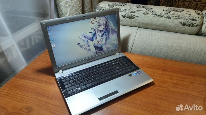 Ноутбук для работы и учёбы Samsung