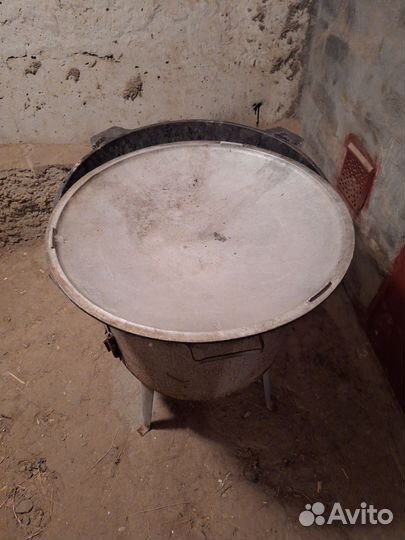 Казан чугунный с печкой