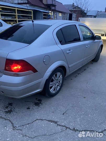 Opel Astra 1.8 AT, 2008, 250 000 км