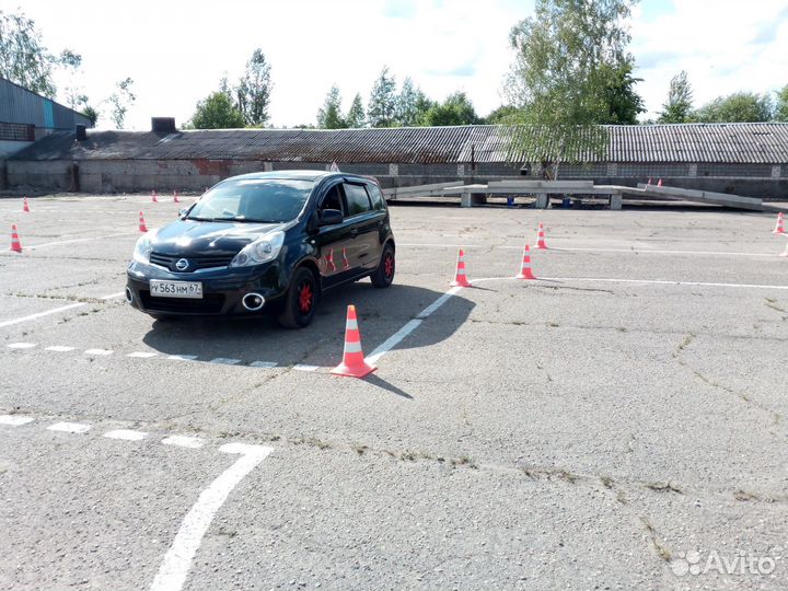 Автоинструктор Смоленск обучение вождению кат. 