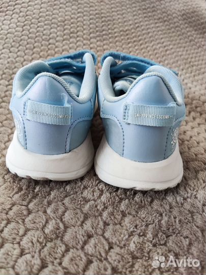 Кроссовки adidas 27