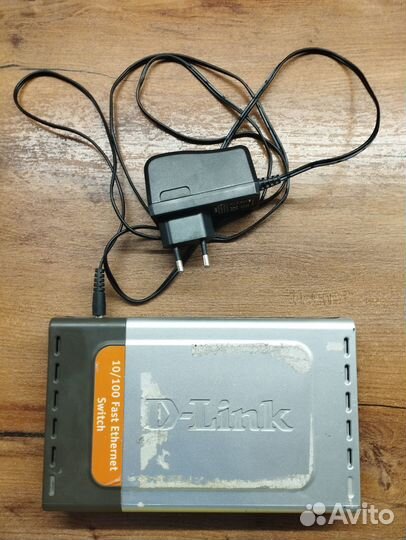 Коммутаторы D-Link DES-1008D и TP-Link TL-SF1005D