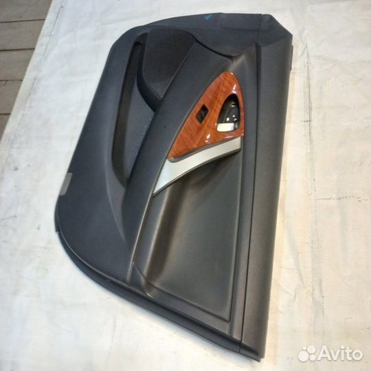 Обшивка двери передняя правая Toyota Camry V40
