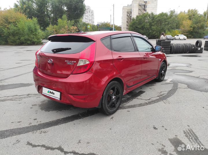 Hyundai Solaris 1.6 AT, 2013, 137 000 км
