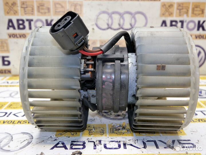 Моторчик печки Ауди А8 A8D3