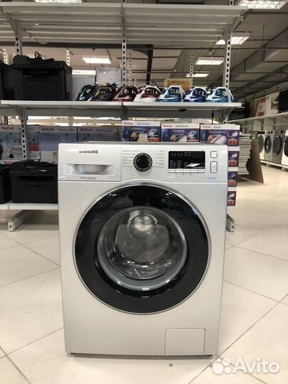 Стиральная машина узкая Samsung WW60J42E0hsold