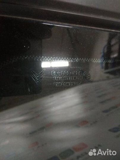 Форточка в крыло задняя правая Citroen C4 LC 1.6