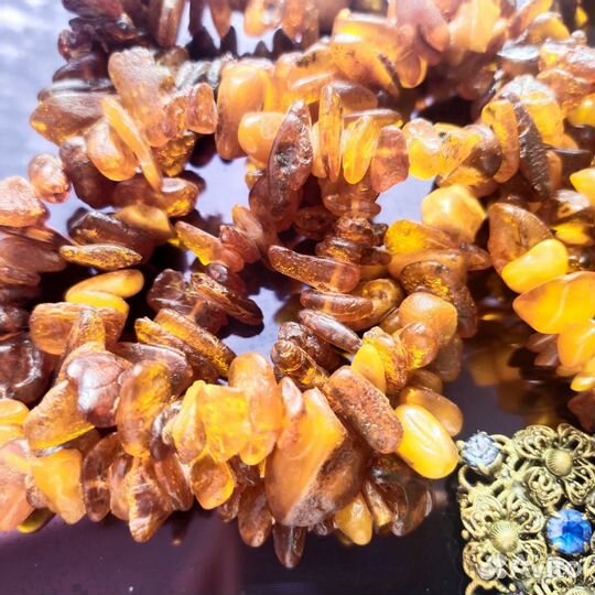 Янтарь СССР и брошь