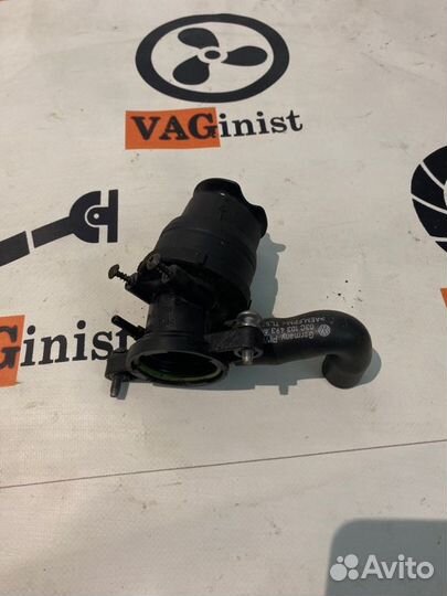 Патрубок впускного коллектора Vw Passat B7 1.4 CAX