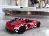 Игрушечная машина ferrari