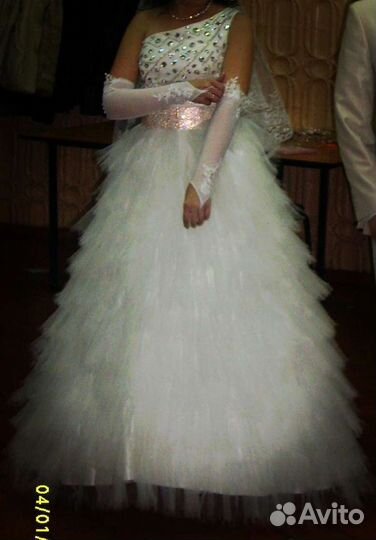 Свадебное платье