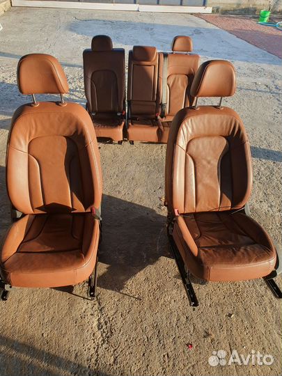 Сидения комплект на audi q5 8R