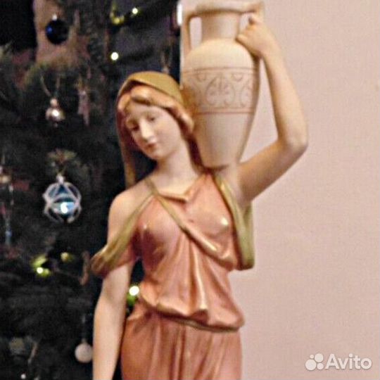 RAR.Девушка с кувшином.47 см.Royal Dux.Статуэтка