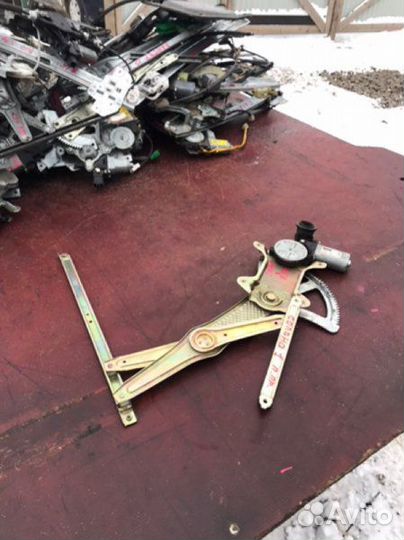 Стеклоподъемник передний правый Lifan Solano