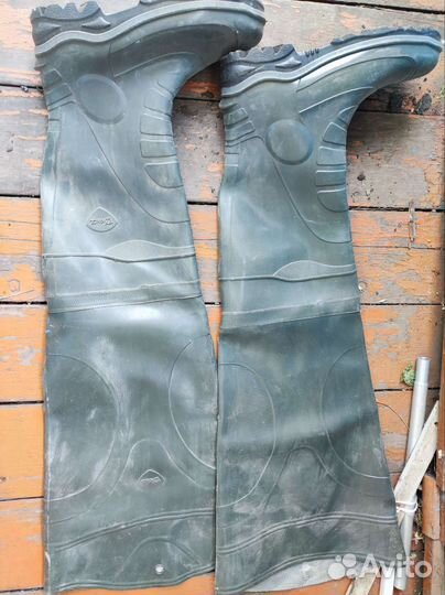 Резиновые сапоги болотные