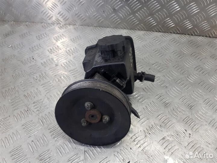 Насос гидроусилителя руля (гур) Мерседес Vito Vi