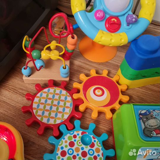 Развивающие игрушки пакетом
