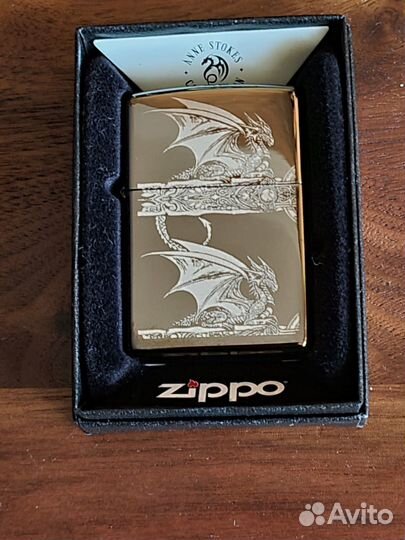 Zippo. Драконы. Anne Stokes. Коллекционная.Новая