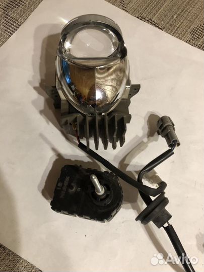 Линза Koito c диодом и блок розжига (оригинал Тойо