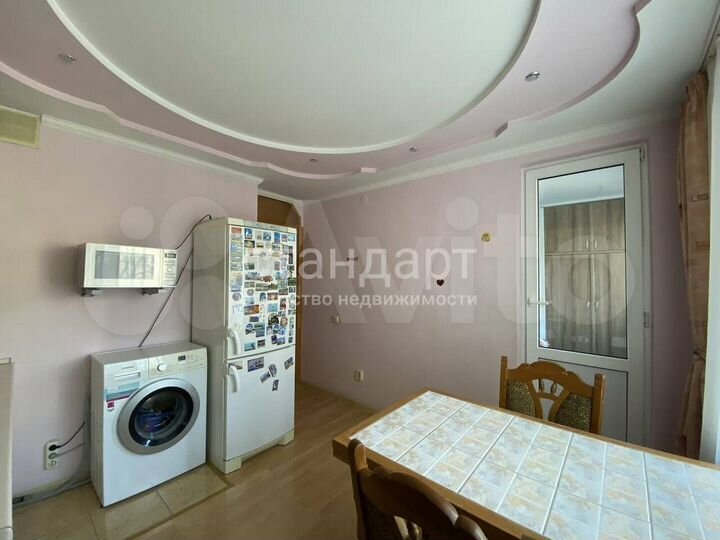 3-к. квартира, 70 м², 2/9 эт.