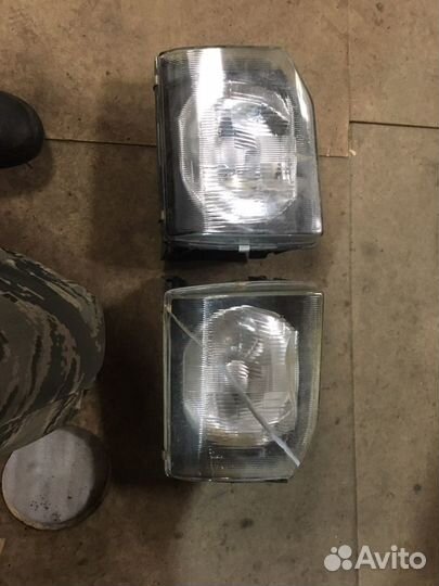 Фары Pajero2