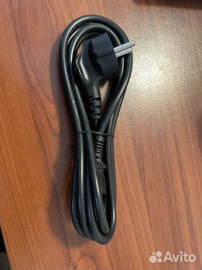 Кабель питания для компьютера