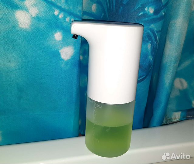 Автоматический дозатор мыла, диспенсер