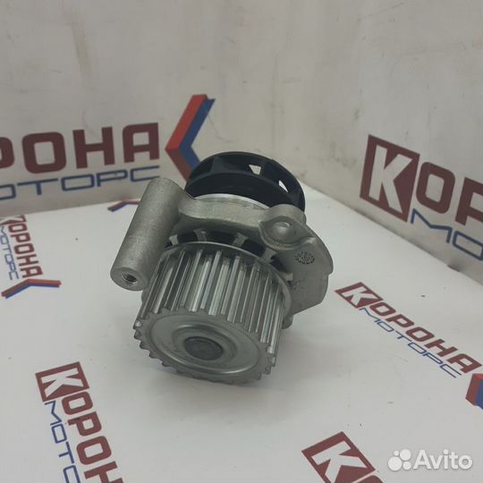 Насос охлаждающей жидкости audi A4