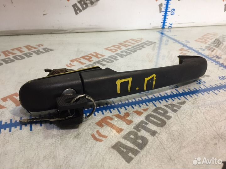 Мерседес Ручка наружняя передней двери Прав