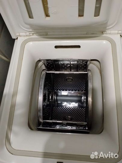 Стиральная машина с вертикальной загрузкой