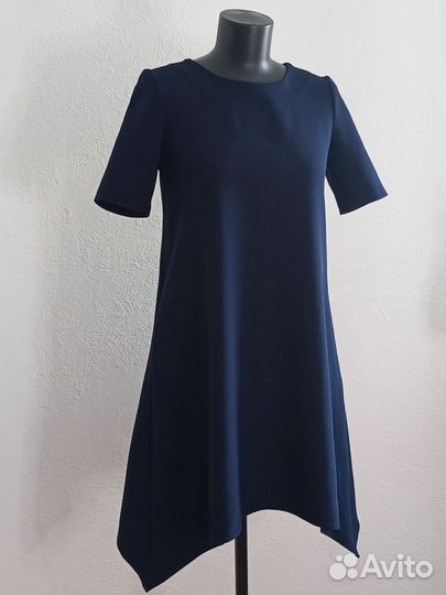 Новое темно синее платье с вышивкой Desigual