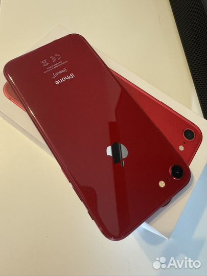 iPhone 8, 64 ГБ