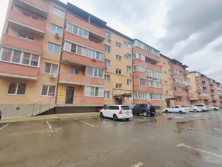 2-к. квартира, 55 м², 1/5 эт.